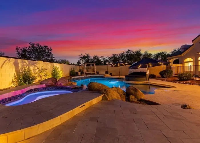 Sweetwater Estate-pool-spa-sportcourt-putt Grn Holiday home