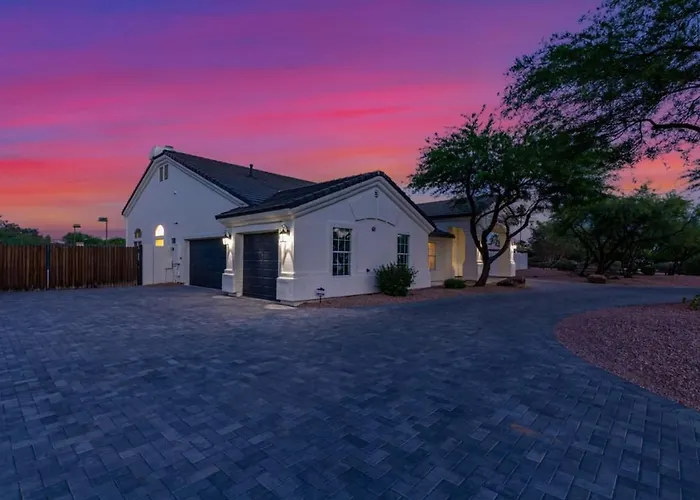 Sweetwater Estate-pool-spa-sportcourt-putt Grn Holiday home Scottsdale