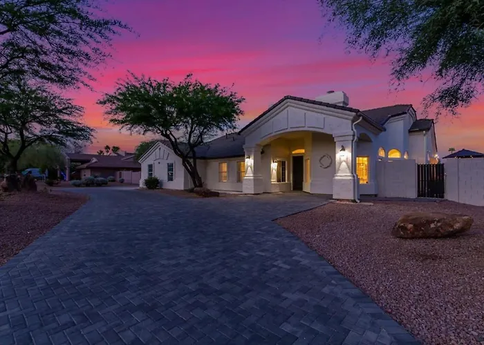 Sweetwater Estate-pool-spa-sportcourt-putt Grn Holiday home