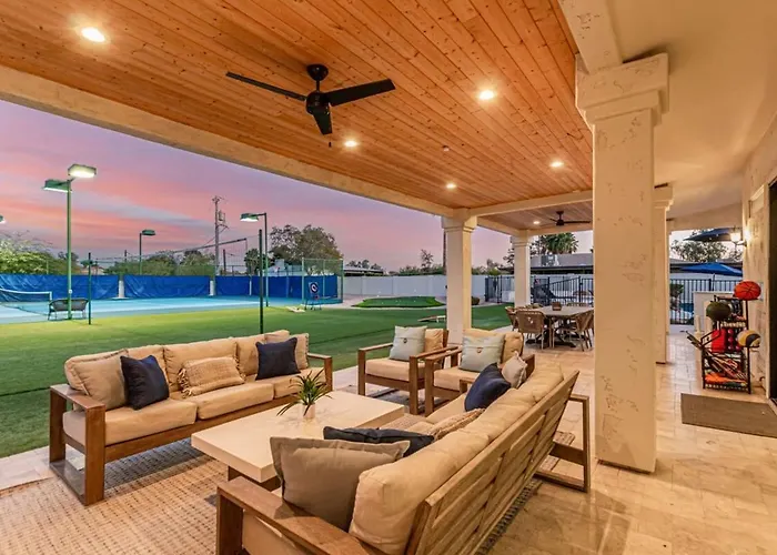 Holiday home Sweetwater Estate-pool-spa-sportcourt-putt Grn Scottsdale